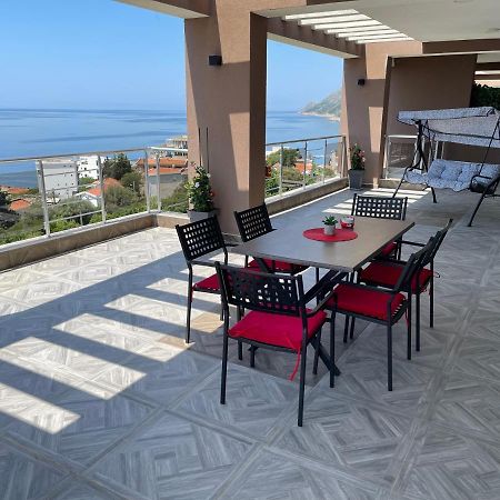 M Apartments Bar Exterior photo