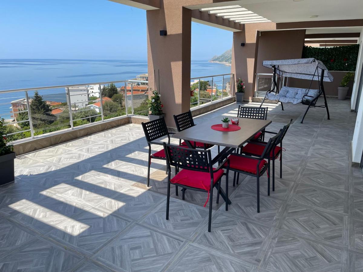 M Apartments Bar Exterior photo